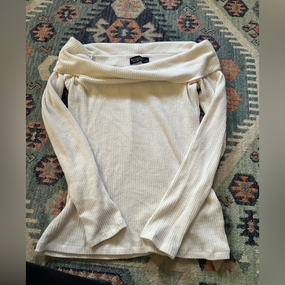 Abercrombie & Fitch Off-Shoulder Cream Sweater